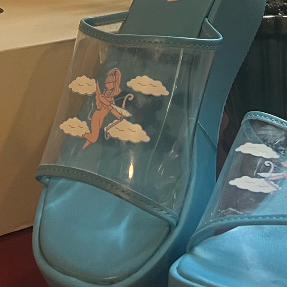 Valfré platform sandals so cute - Picture 5 of 7